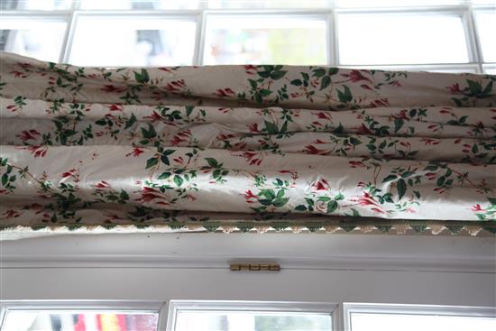 A set of four Colefax fuschia pattern curtains,